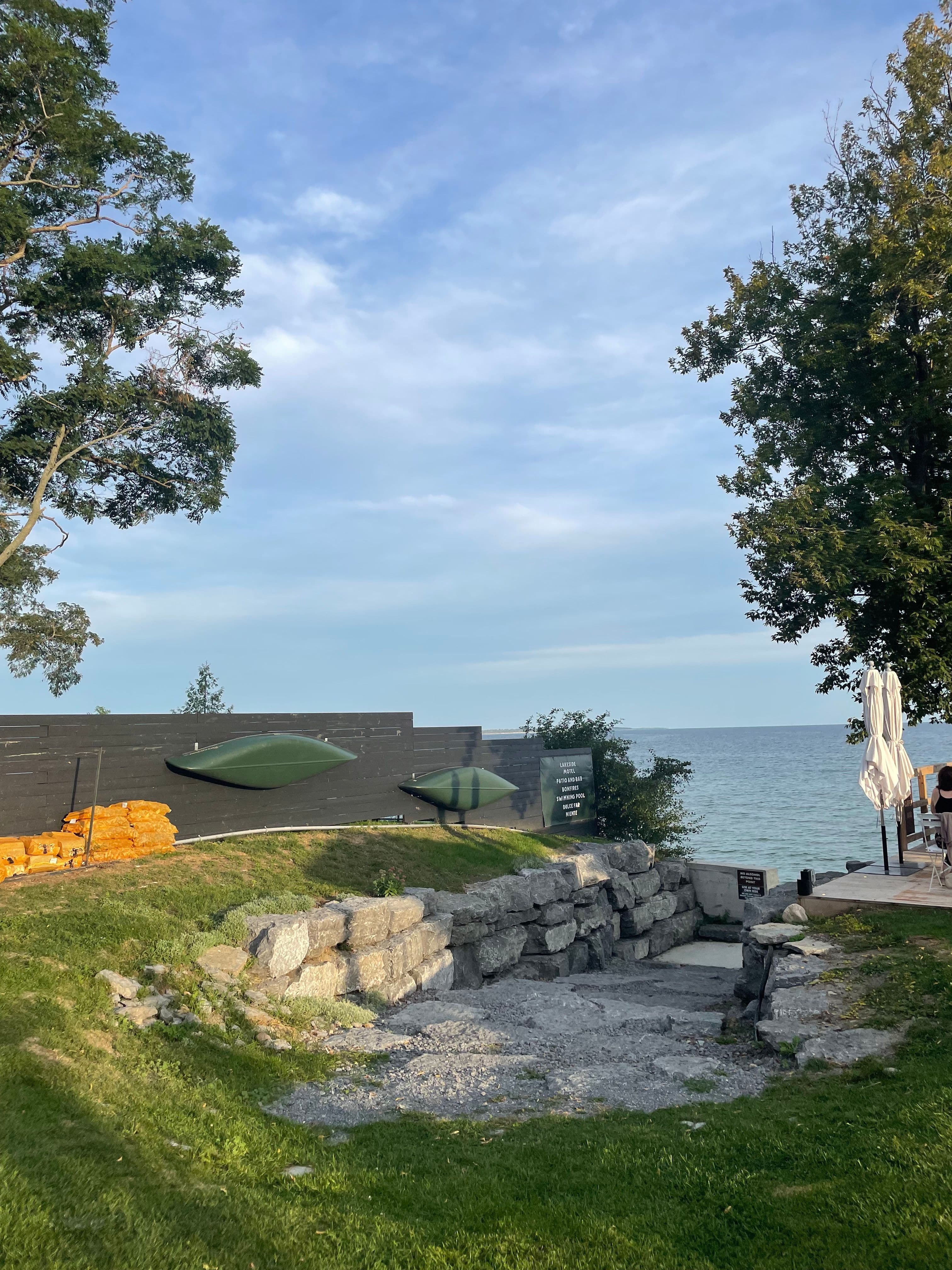 Image 3 of The Lakeside Motel.