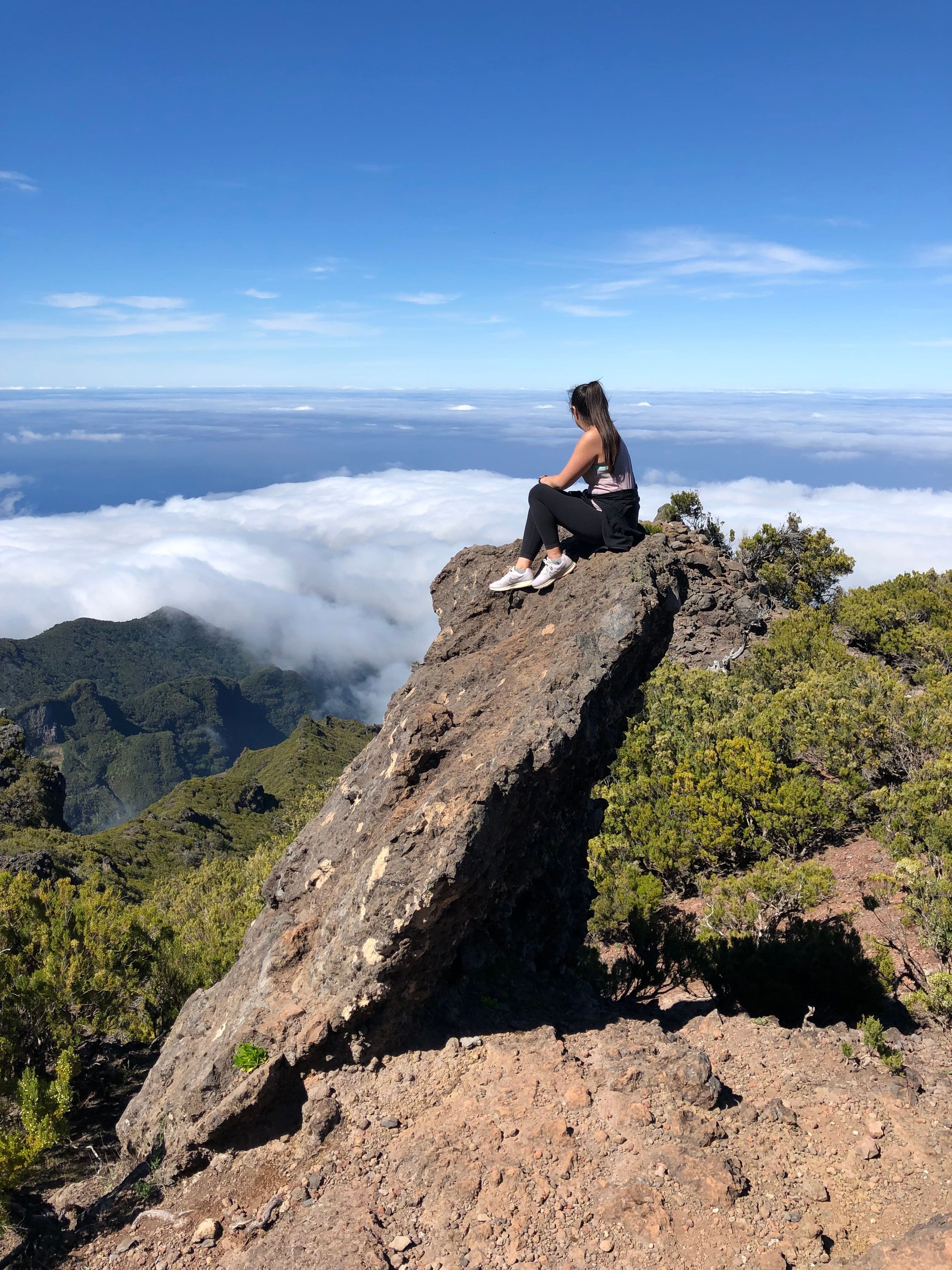 Image 2 of Hike from Pico do Areiro to Pico Ruivo.