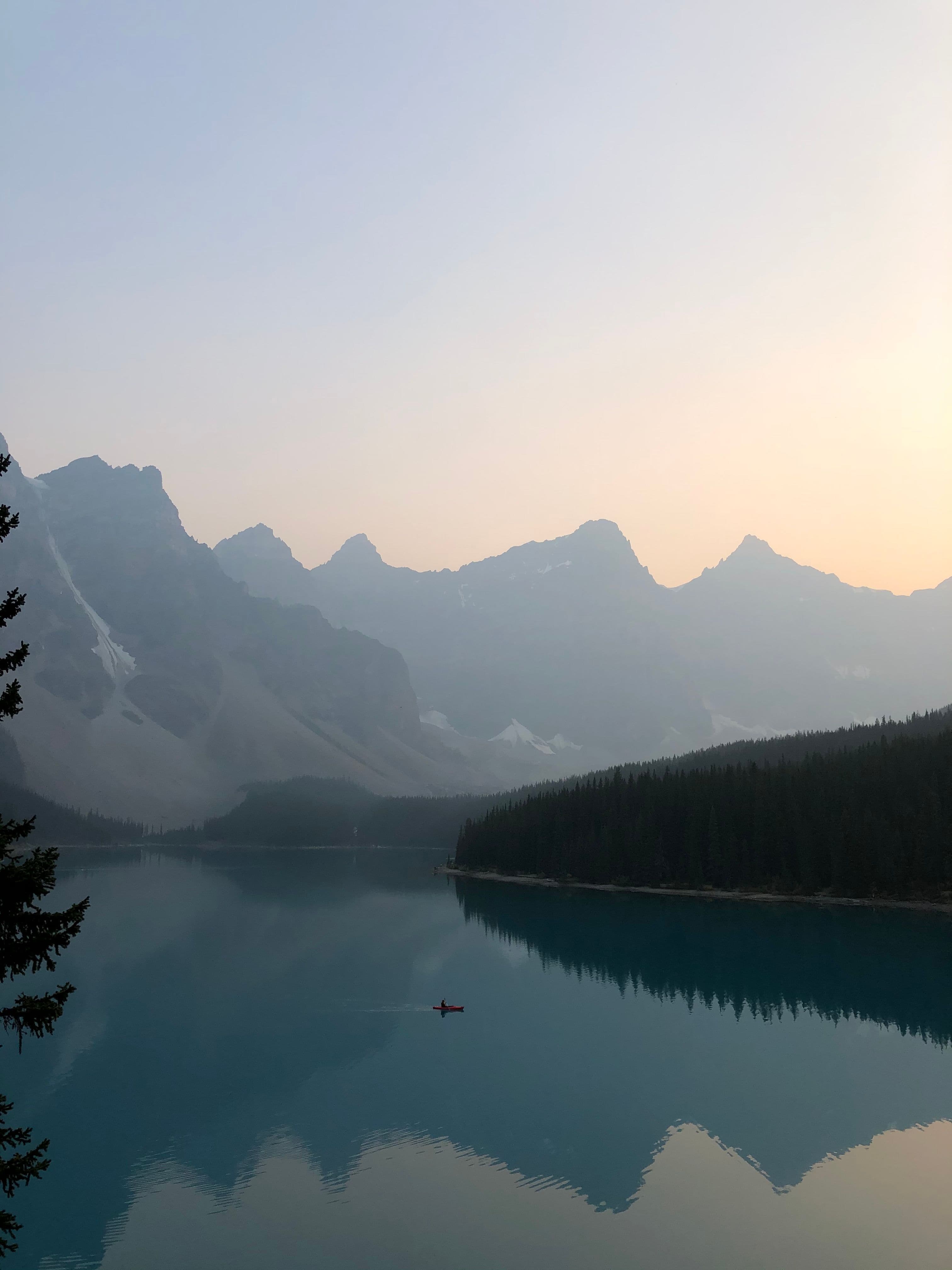 Image 3 of Explore Moraine Lake.